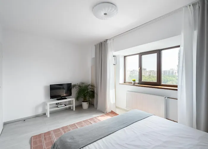 Big - 3br - Piata Unirii דירה
