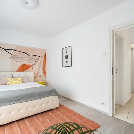 Apartment Big - 3br - Piata Unirii *