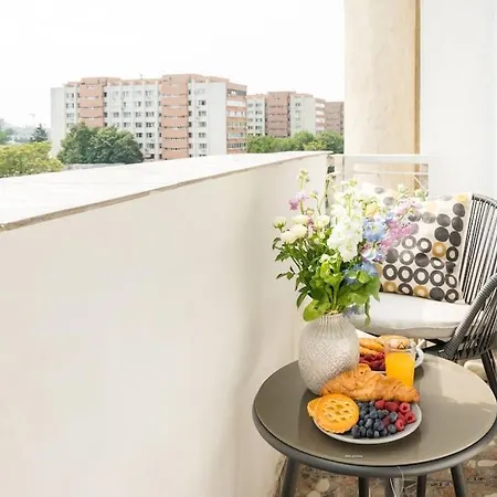 Apartment Big - 3br - Piata Unirii Bucharest